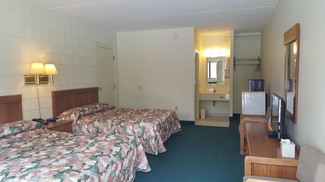 Oakridge Motel Newaygo Exterior foto